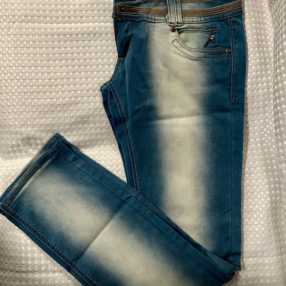 DOMINICAN Jeans by BACCI - Brand New, Size 13/14 (44) - Body-Shaping Fit